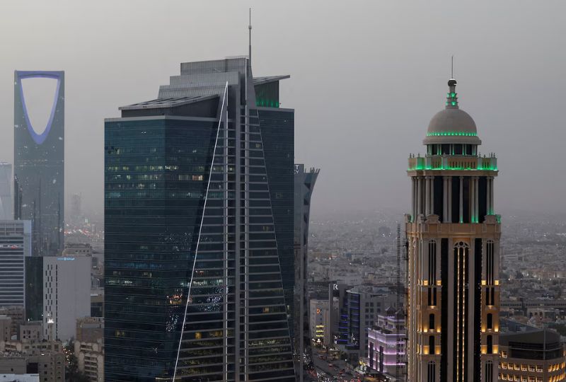 Saudi eyes broader tourist markets after luxury push